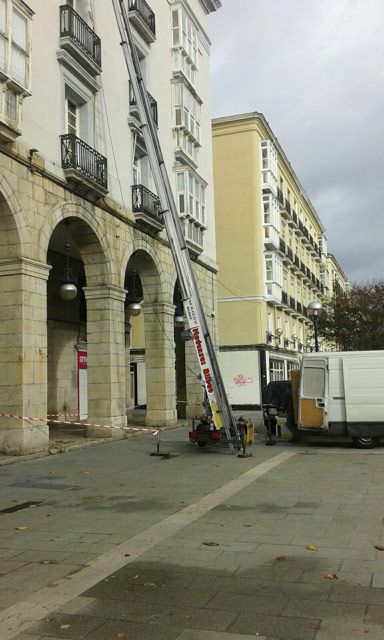  Mudanzas Bilbao escalera para mudanza